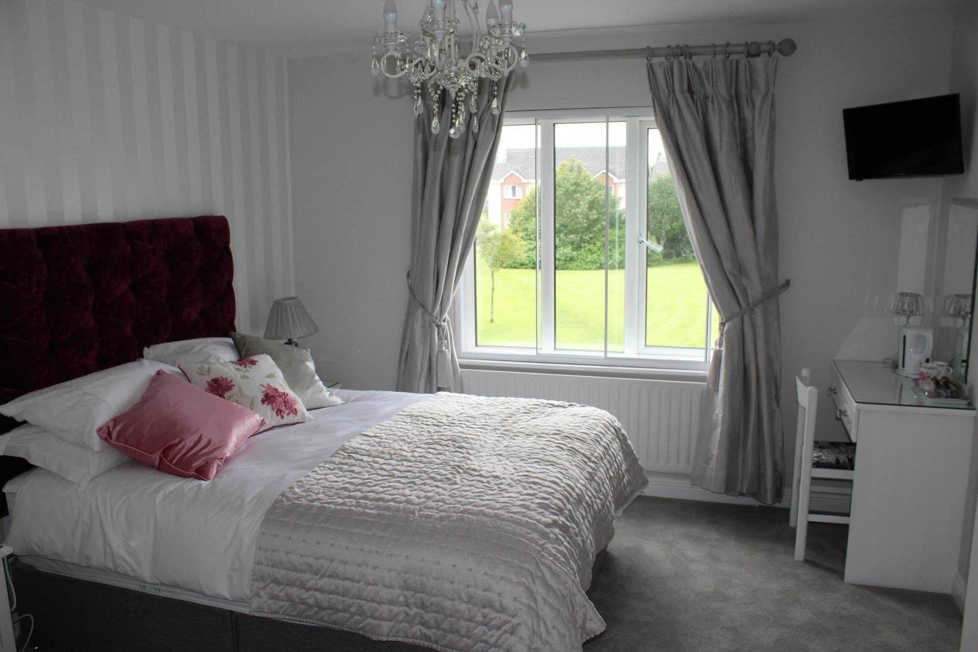 Sea Mist Guesthouse 4*